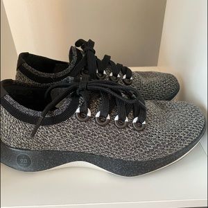 Allbirds Woman’s shoe - size 9.5